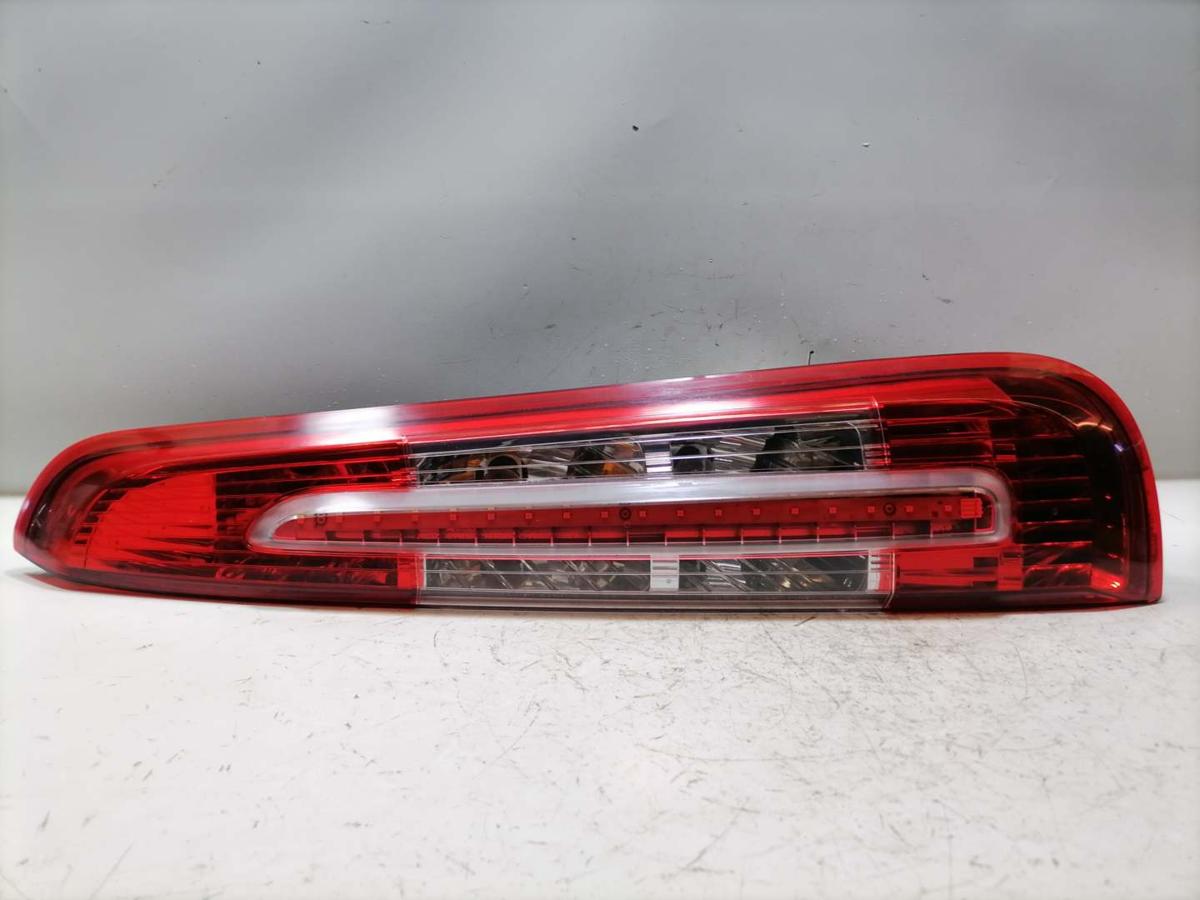 Ford Focus C-Max original R&uuml;cklicht R&uuml;ckleuchte Schlussleuchte rechts Facelift Bj.2008